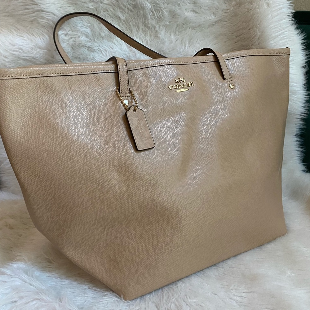 Coach Crossgrain Leather Large Taxi Tote F34099